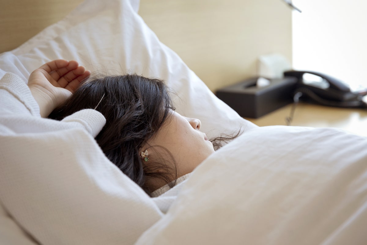 Why can't you sleep after a concussion?